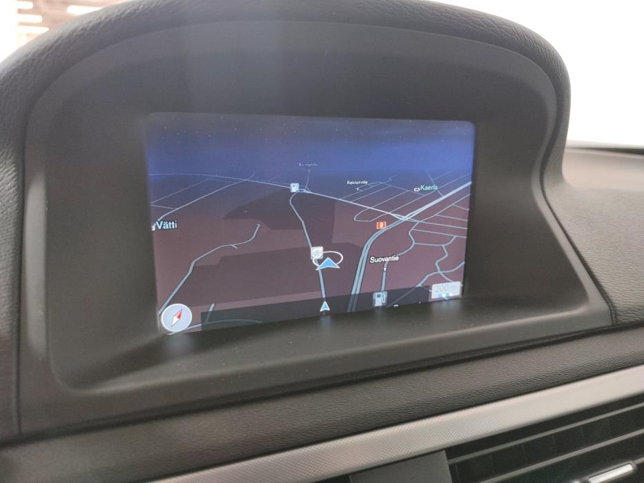 VOLVO V70 2016