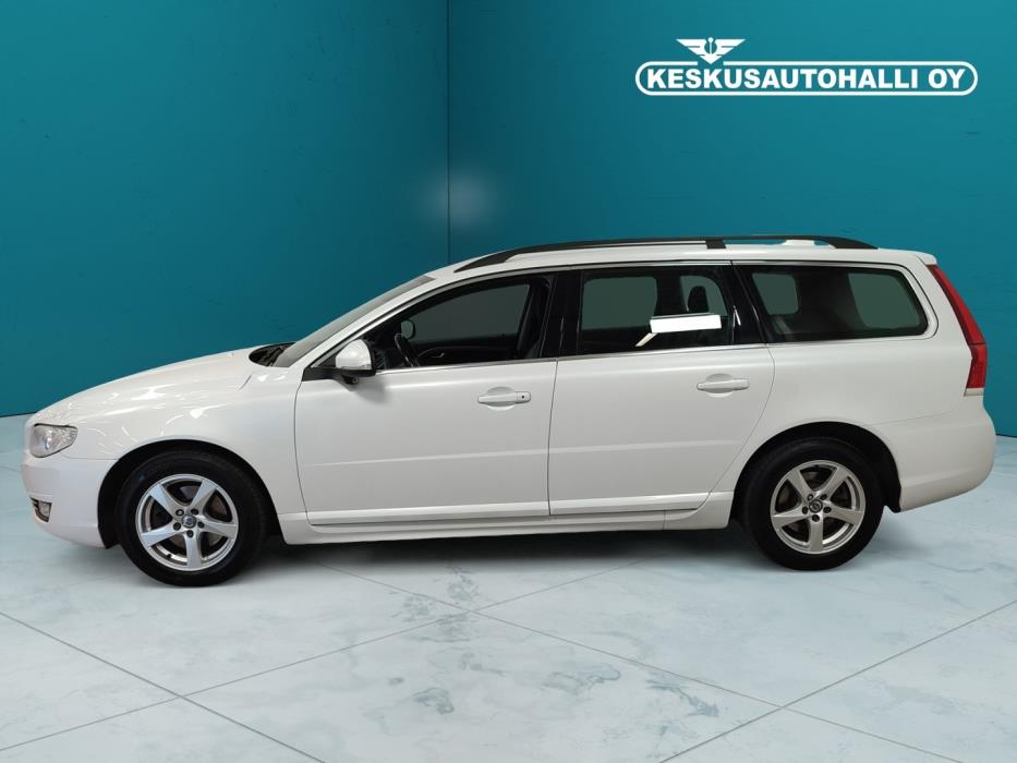 VOLVO V70 2016