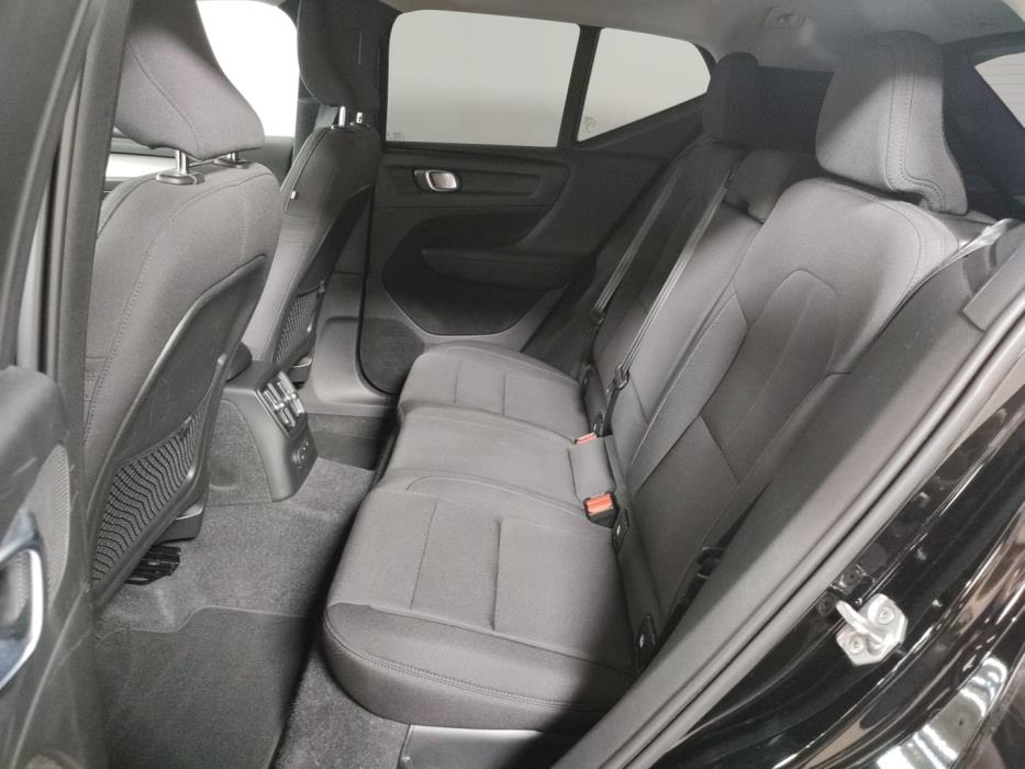 VOLVO XC40 2021