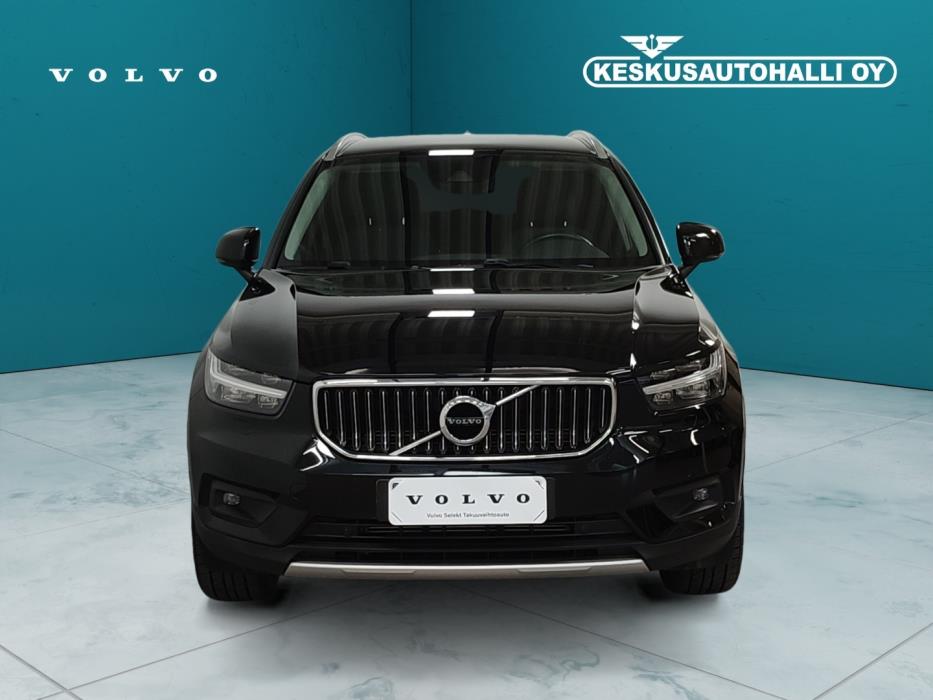 VOLVO XC40 2021