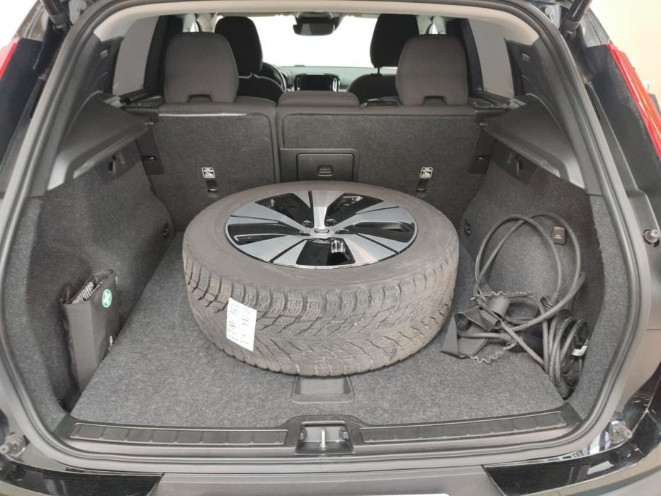 VOLVO XC40 2021