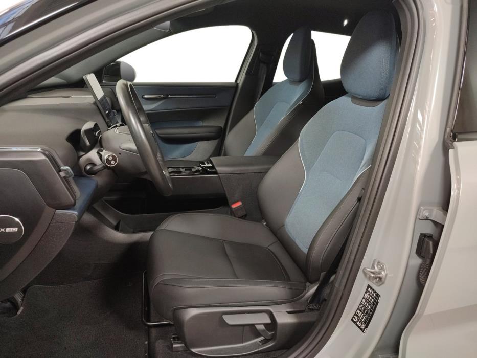 VOLVO EX30 2024