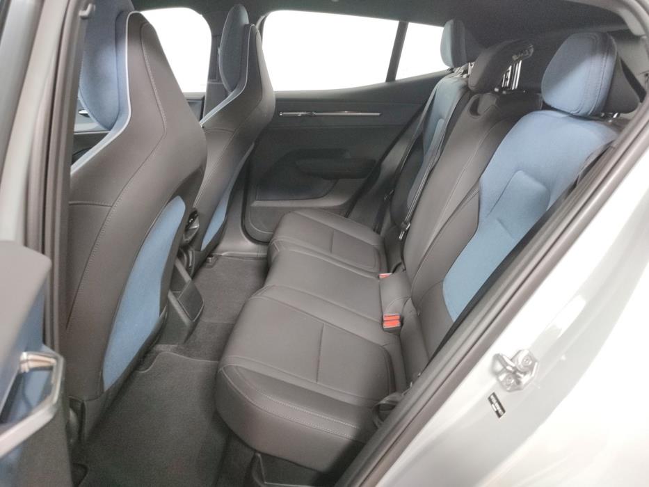 VOLVO EX30 2024
