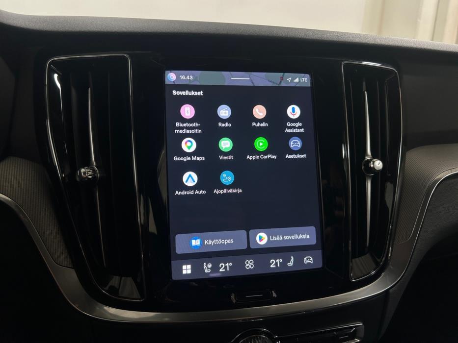 VOLVO V60 2024