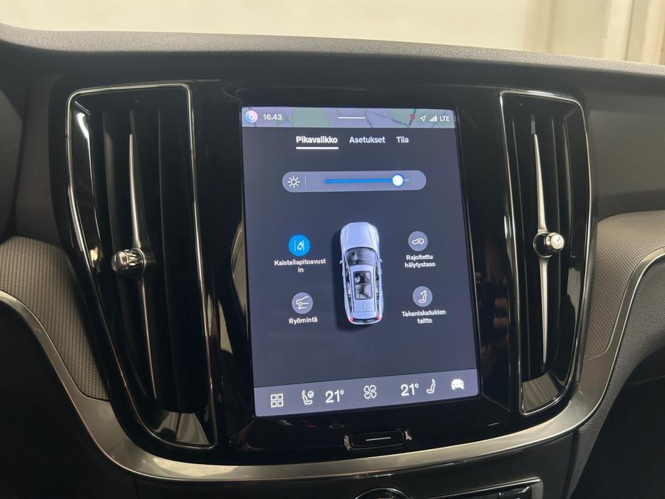 VOLVO V60 2024