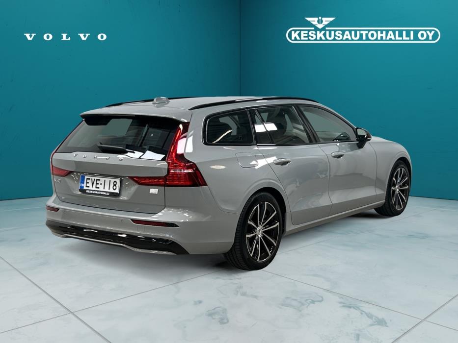 VOLVO V60 2024