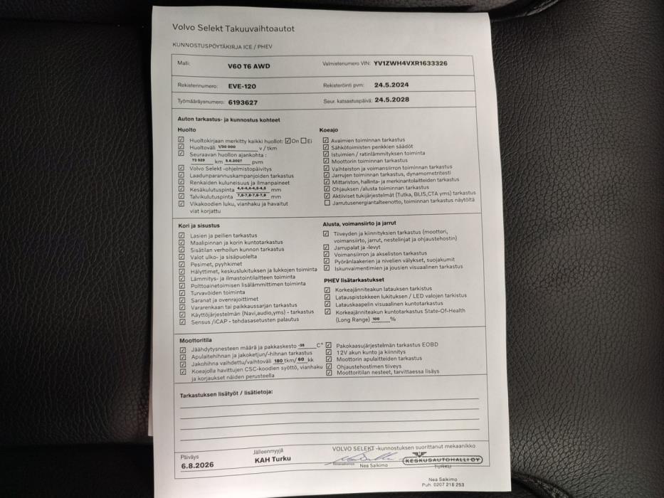 VOLVO V60 2024