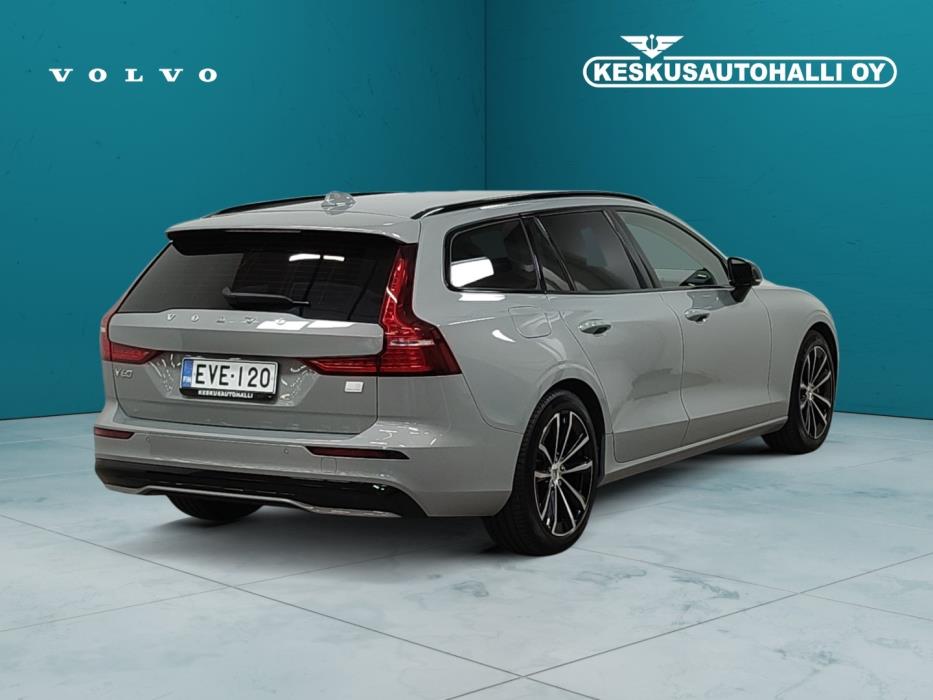 VOLVO V60 2024