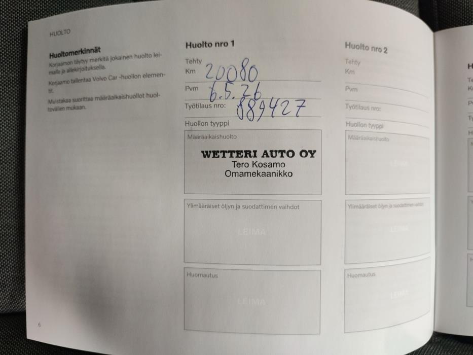 VOLVO XC40 2025