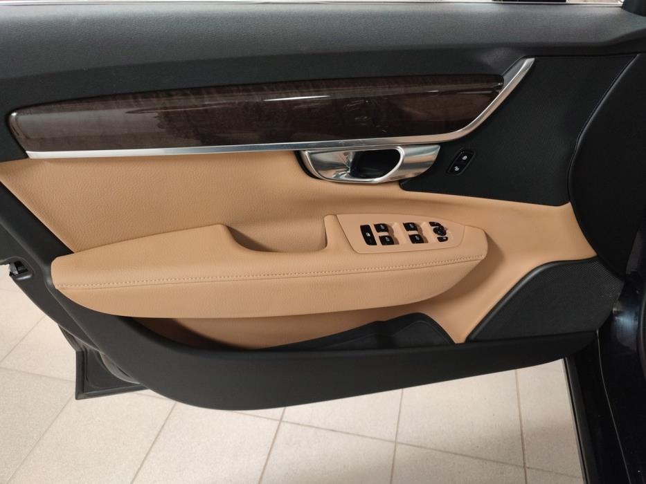 VOLVO S90 2017