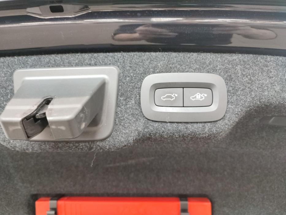 VOLVO S90 2017