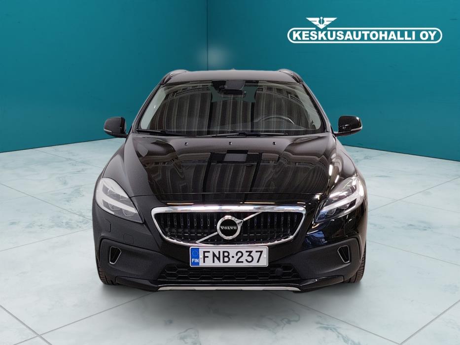 VOLVO V40 Cross Country 2018
