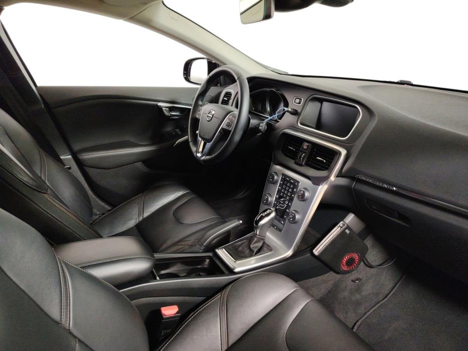 VOLVO V40 Cross Country 2018