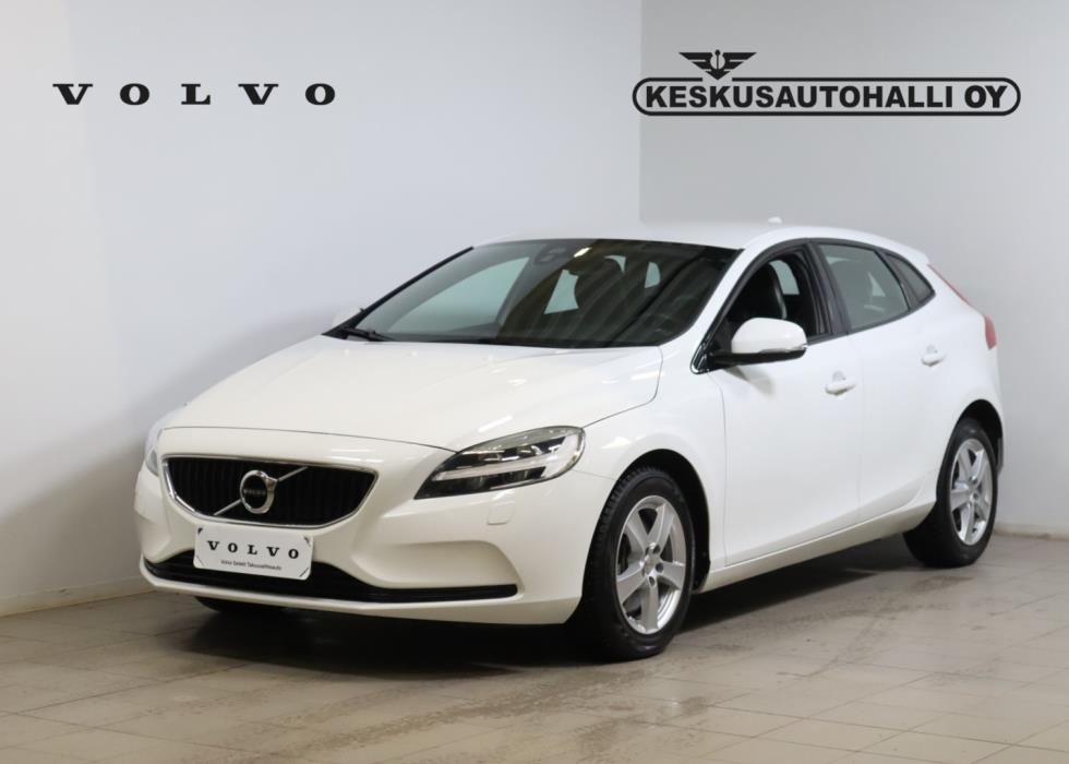 VOLVO V40 2019