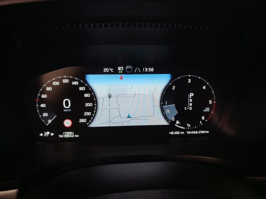 VOLVO V90 2019