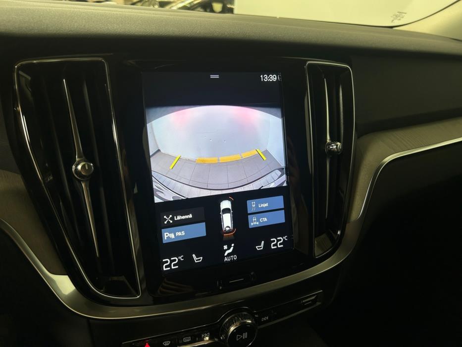 VOLVO V60 2020