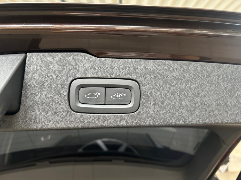 VOLVO V60 2020
