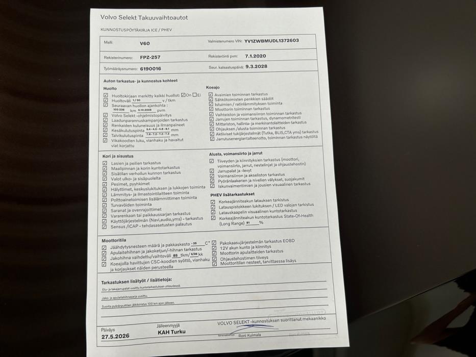 VOLVO V60 2020