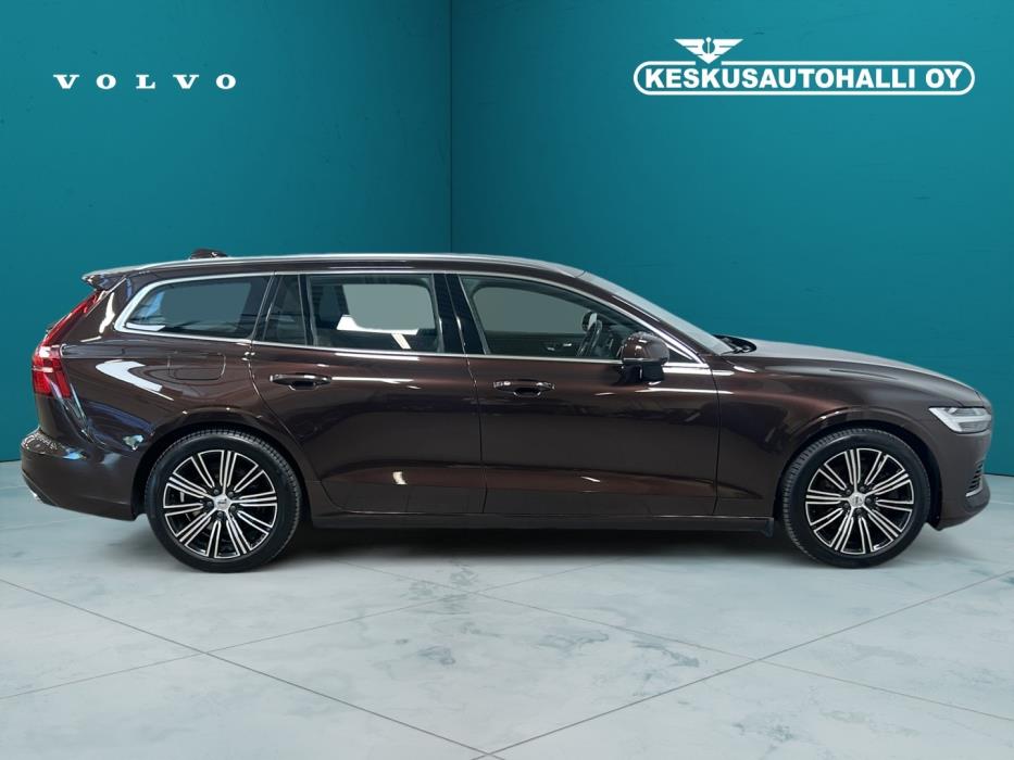 VOLVO V60 2020