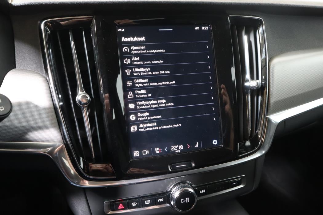 VOLVO V90 2023