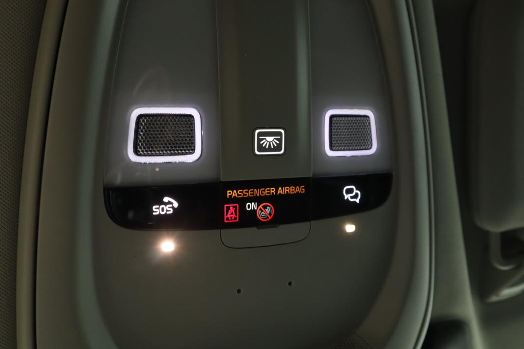 VOLVO V90 2023