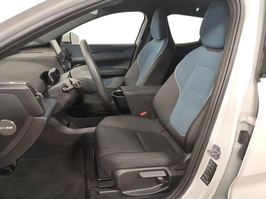 VOLVO EX30 2024