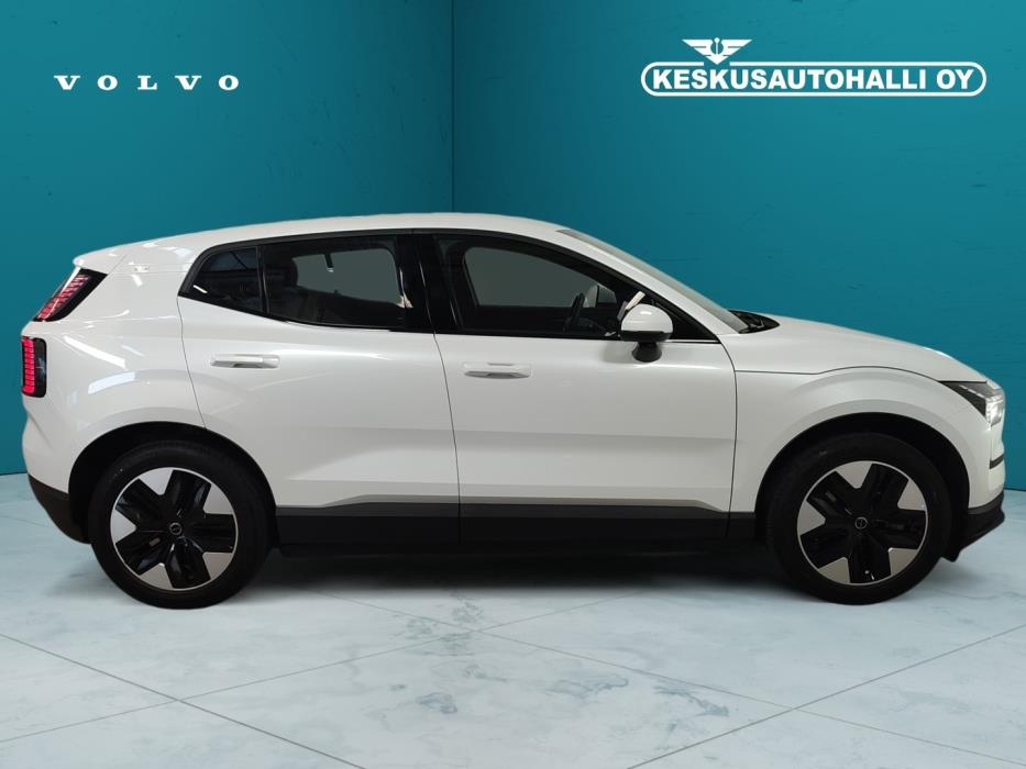 VOLVO EX30 2024