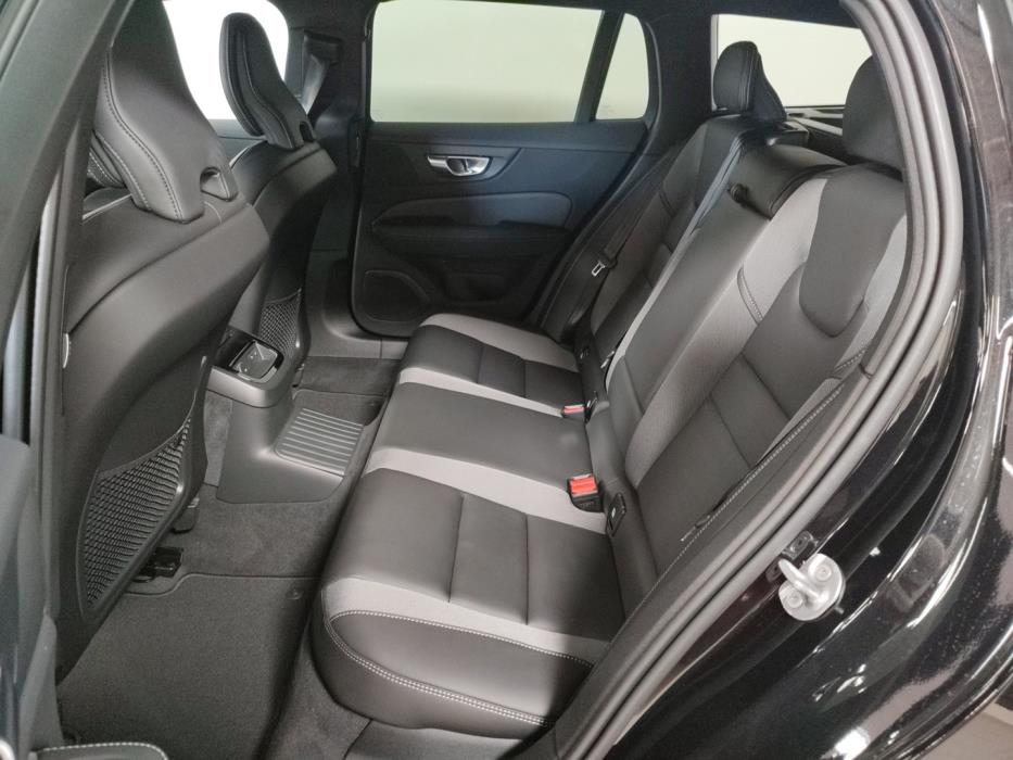 VOLVO V60 2026