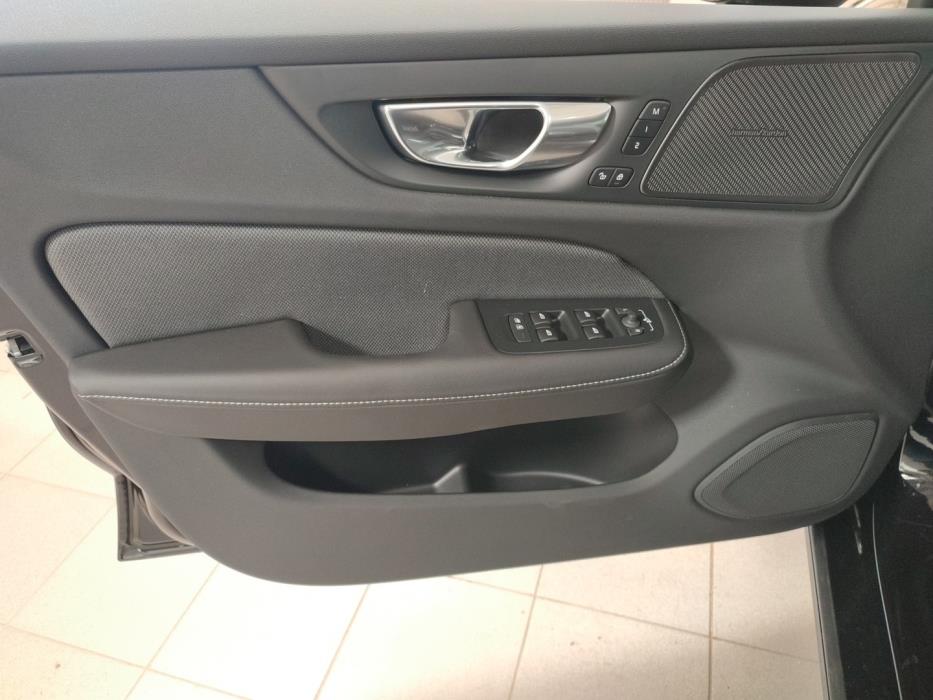 VOLVO V60 2026