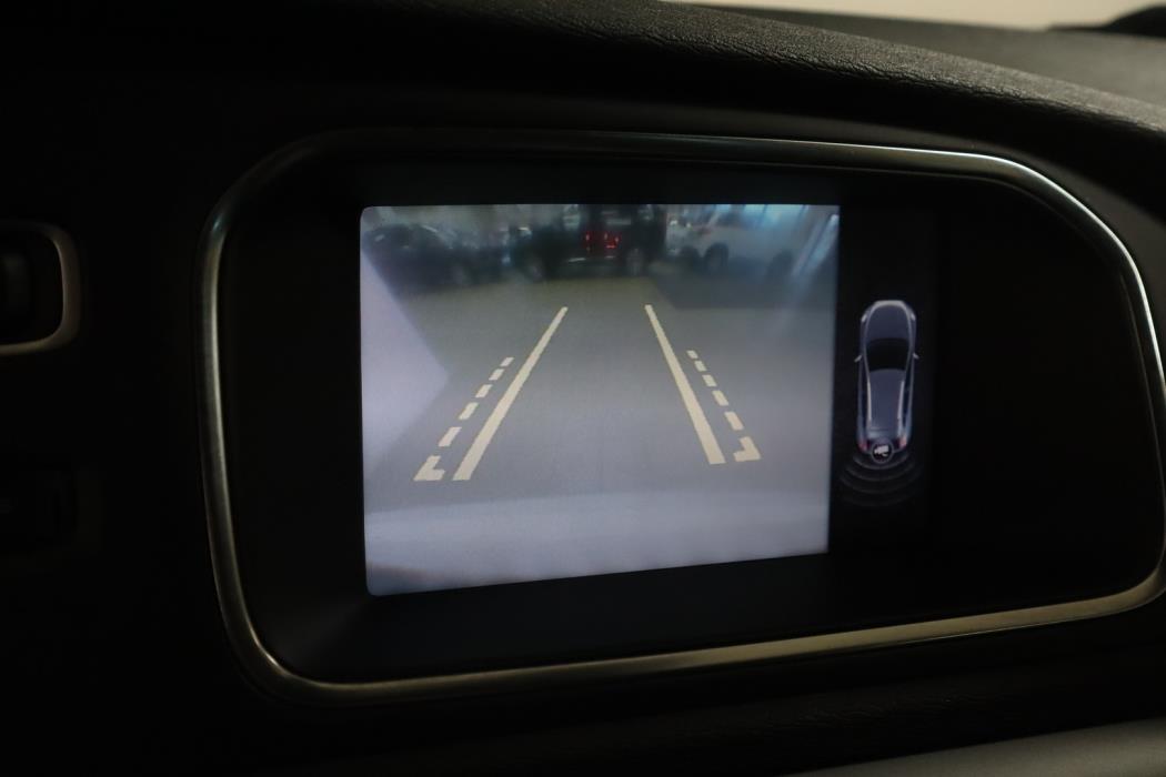 VOLVO V40 CROSS COUNTRY 2013