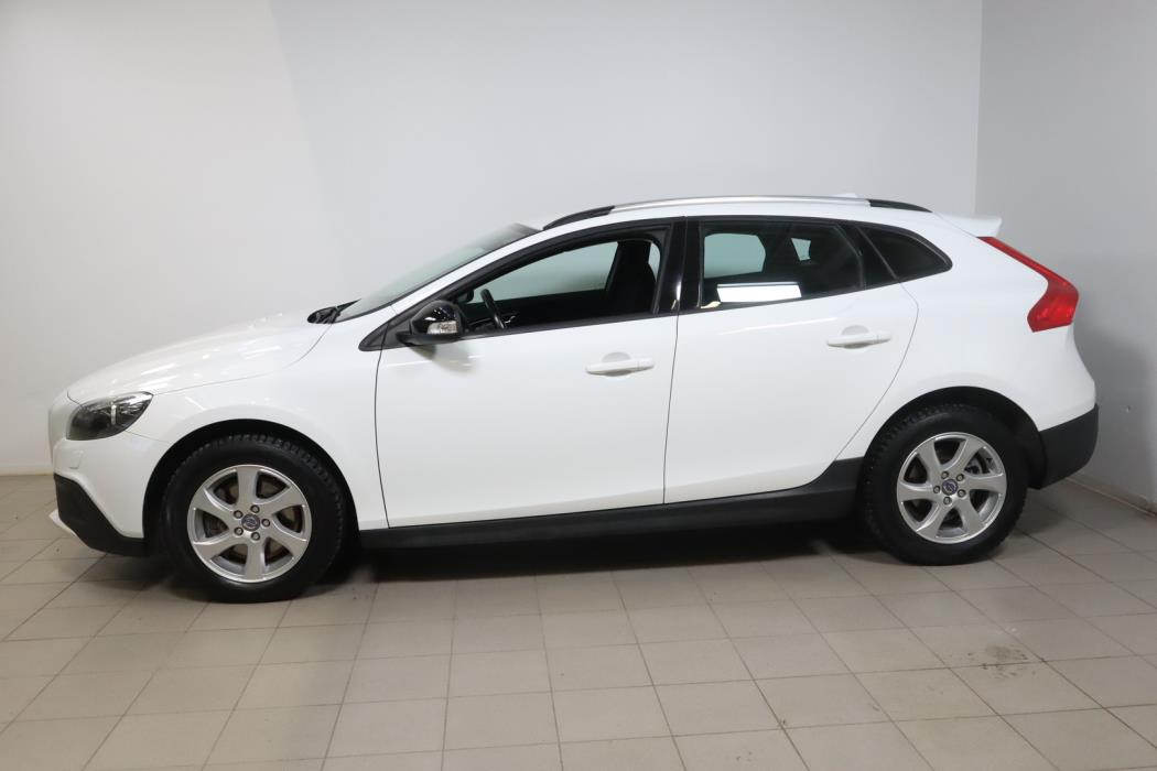 VOLVO V40 CROSS COUNTRY 2013
