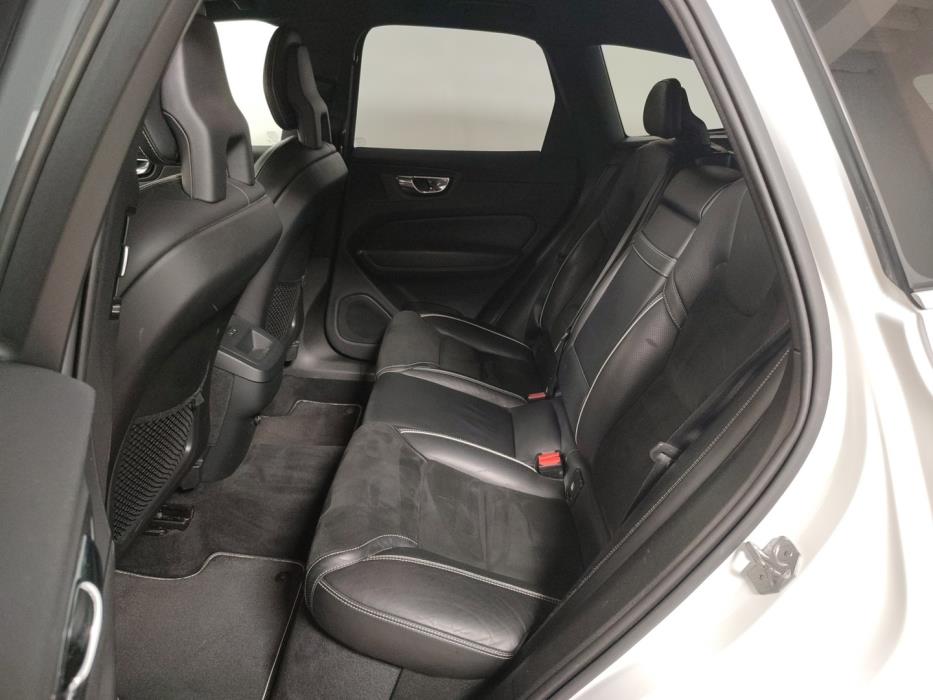 VOLVO XC60 2018