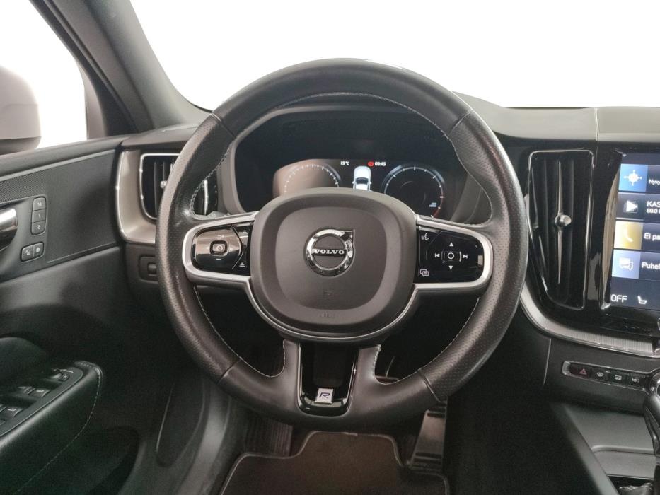 VOLVO XC60 2018