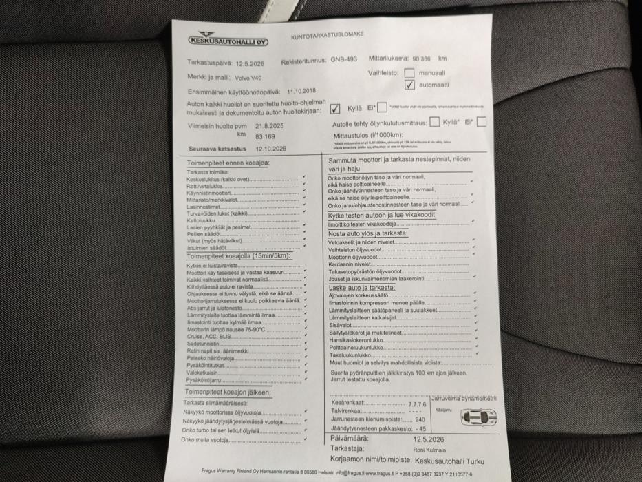 VOLVO V40 2019