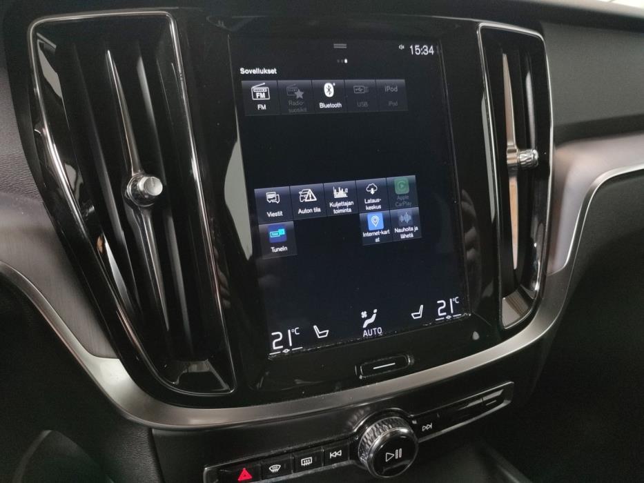 VOLVO V60 2020
