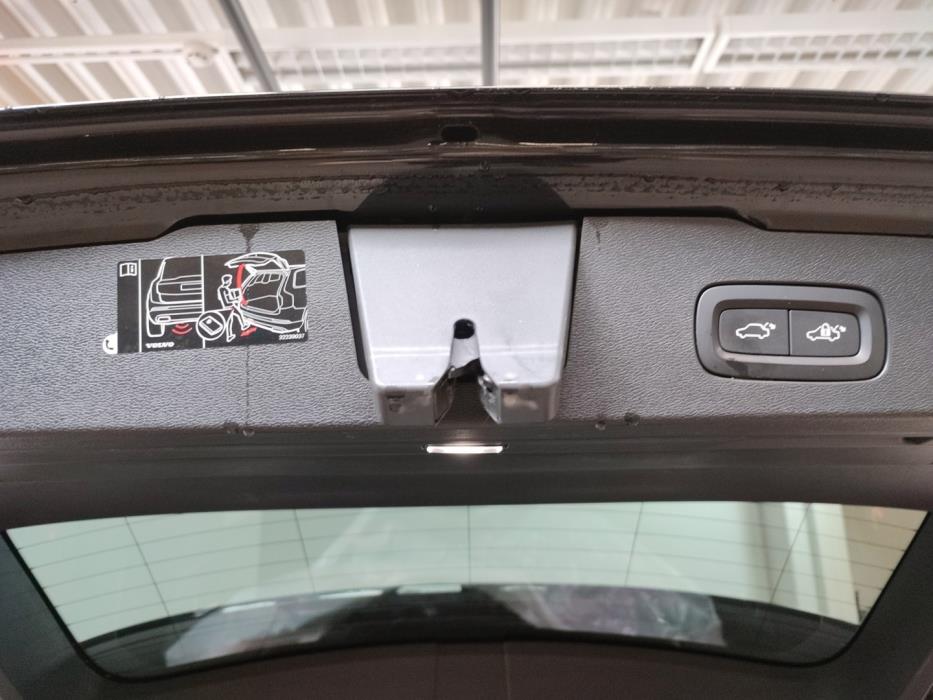 VOLVO V60 2020