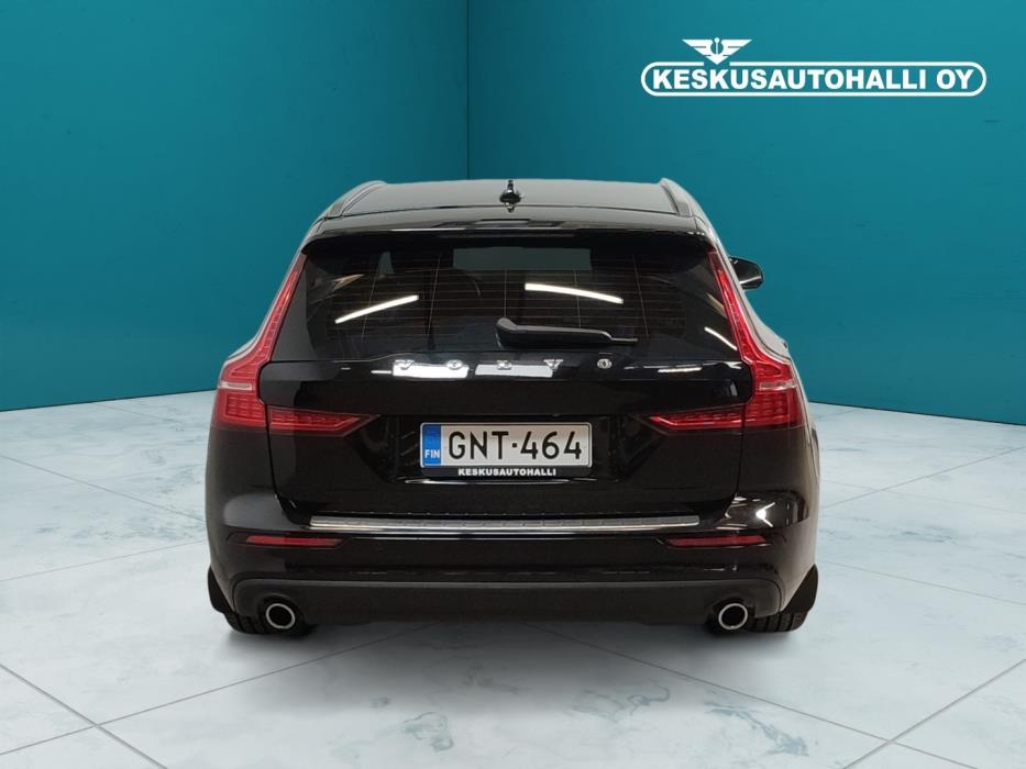 VOLVO V60 2020