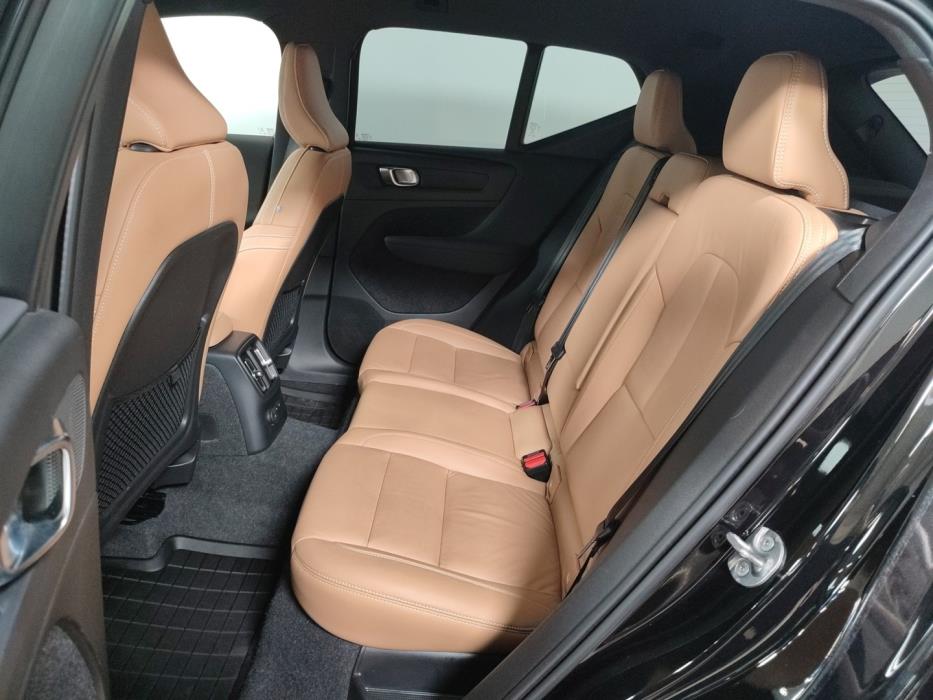 VOLVO XC40 2022
