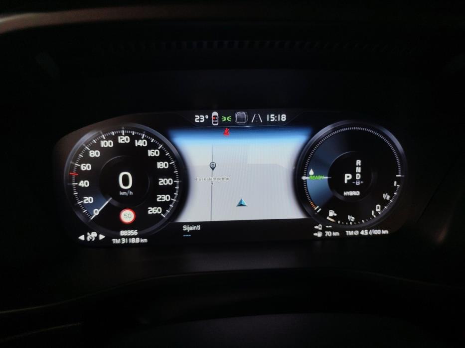 VOLVO XC40 2022