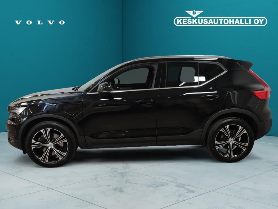 VOLVO XC40 2022