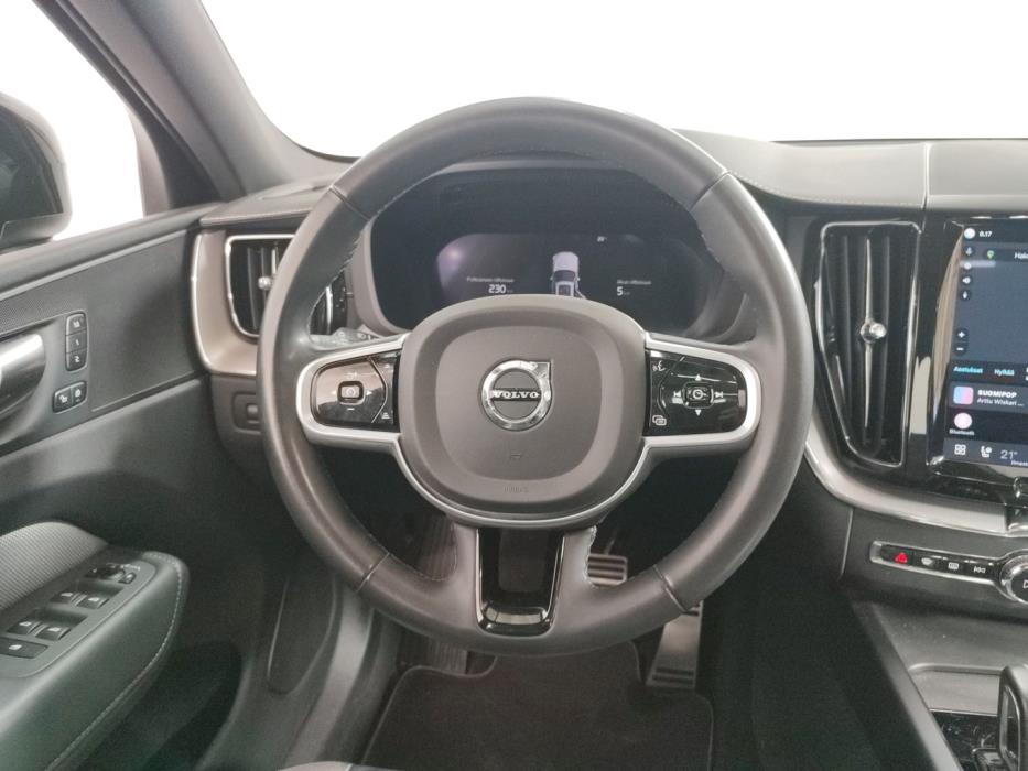 VOLVO XC60 2022