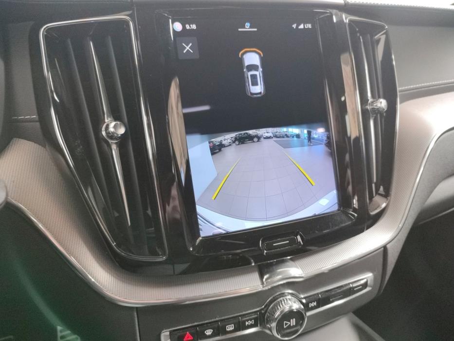VOLVO XC60 2022