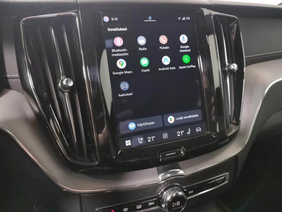 VOLVO XC60 2022