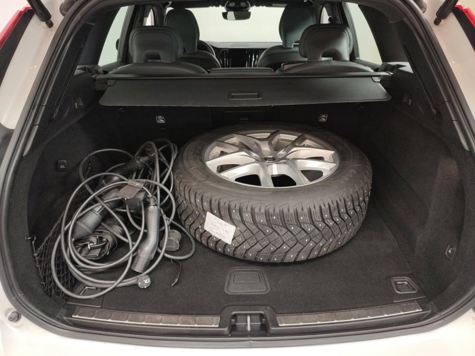VOLVO XC60 2022