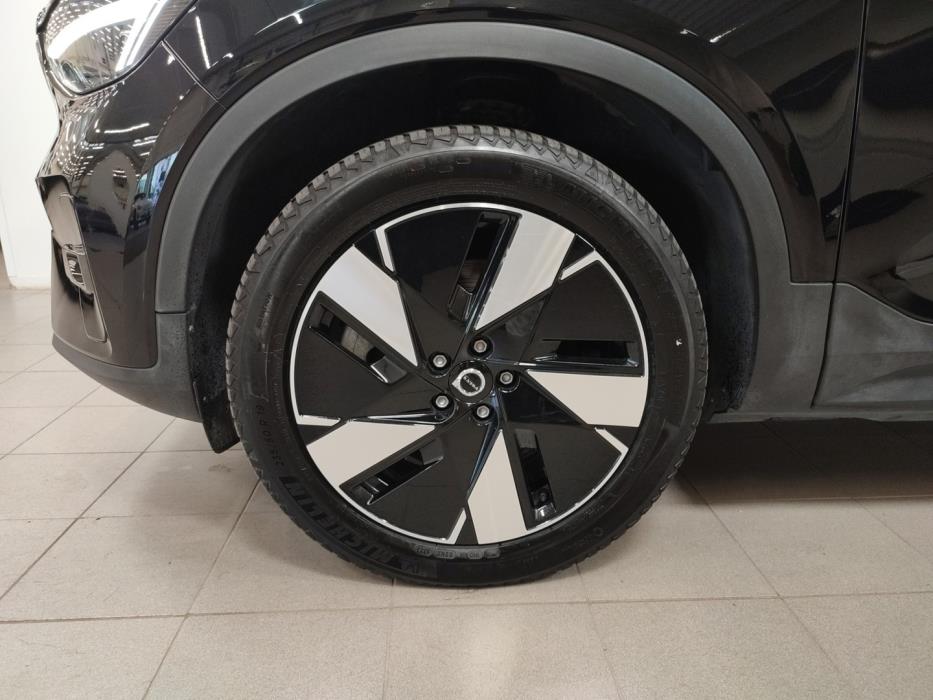 VOLVO C40 2024
