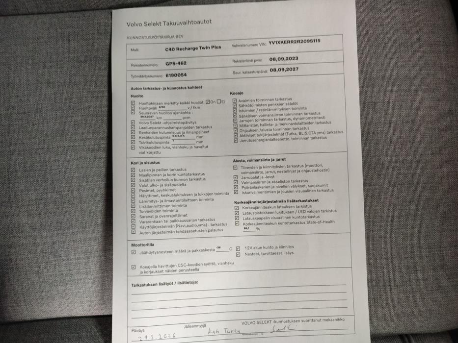 VOLVO C40 2024