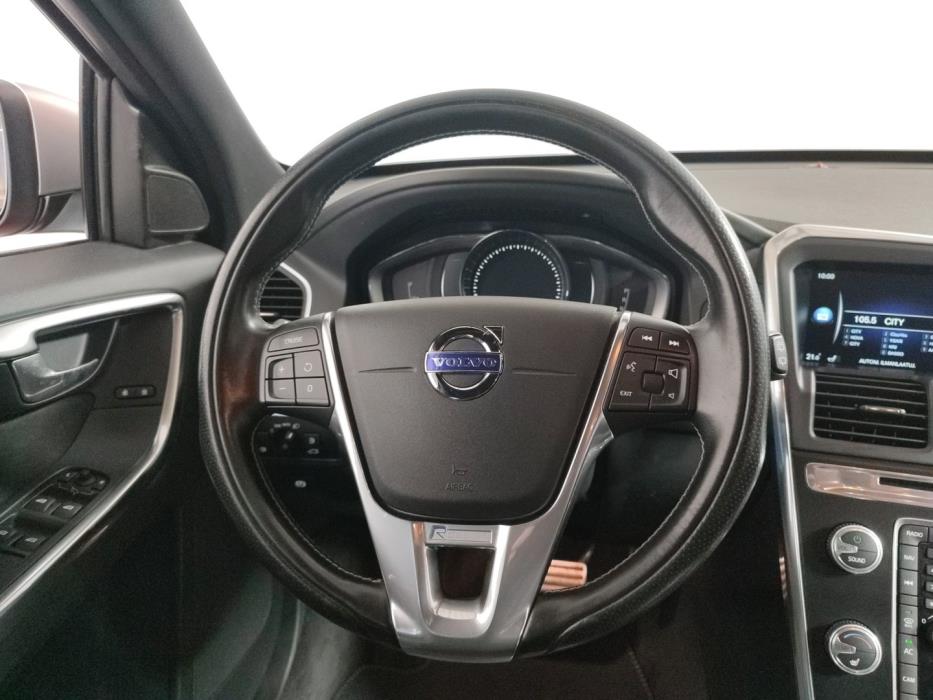 VOLVO XC60 2017