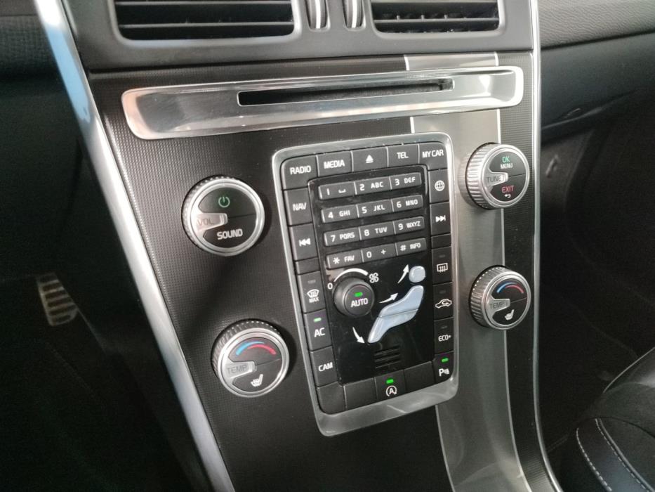 VOLVO XC60 2017