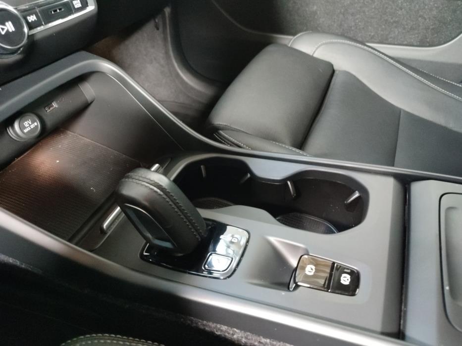 VOLVO XC40 2019