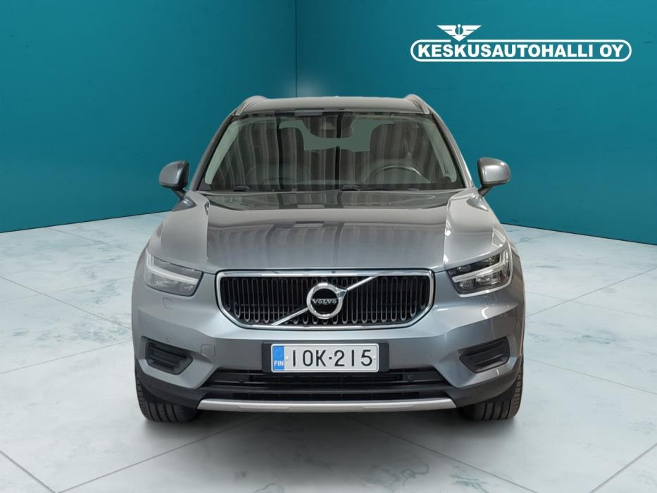 VOLVO XC40 2019